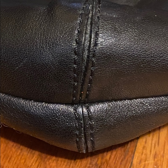 Coach Soho F17217 Vintage Rare Black Leather Shoulder Bag EUC - Picture 11 of 16